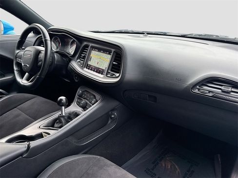 Used 2023 Dodge Challenger R/T w/ Plus Package image 29