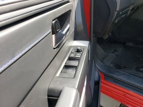 Used 2025 Toyota Tundra Platinum AWD/4WD image 11