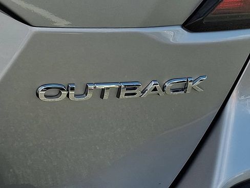Used 2025 Subaru Outback Limited AWD/4WD image 35