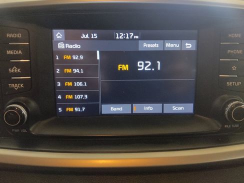 Used 2019 Kia Sorento AWD V6 image 25