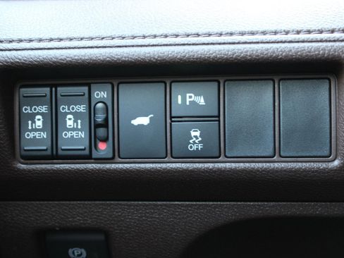 New 2026 Honda Odyssey Touring image 32