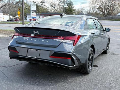New 2026 Hyundai Elantra SEL Sport Premium FWD image 3