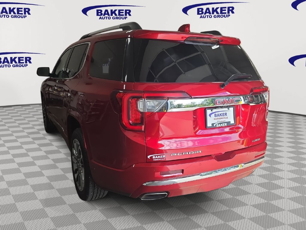 Used 2022 GMC Acadia Denali w/ Denali Ultimate Package AWD/4WD image 7