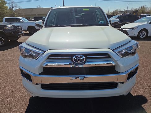 Used 2022 Toyota 4Runner Limited image 8
