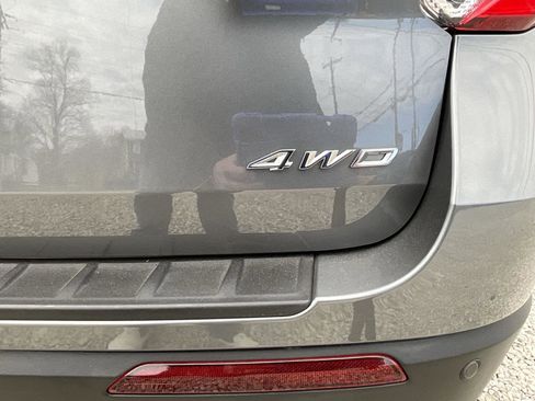 Used 2023 Ford Explorer XLT w/ Equipment Group 202A image 10