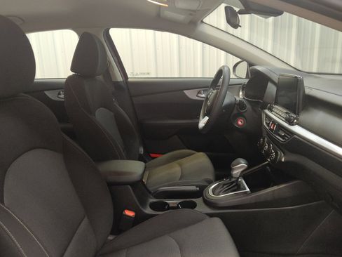 Used 2023 Kia Forte LXS w/ LXS Technology Package FWD image 21