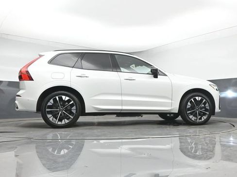 New 2026 Volvo XC60 B5 Plus w/ Protection Package Premier AWD/4WD image 44