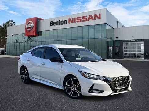 Used 2020 Nissan Sentra SR image 3