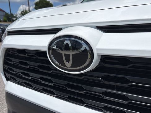 Used 2024 Toyota RAV4 XLE FWD image 11