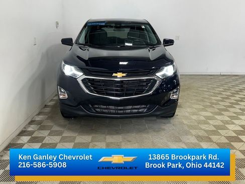 Used 2021 Chevrolet Equinox LT AWD/4WD image 2