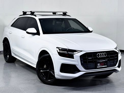 Used 2019 Audi Q8 Premium image 3