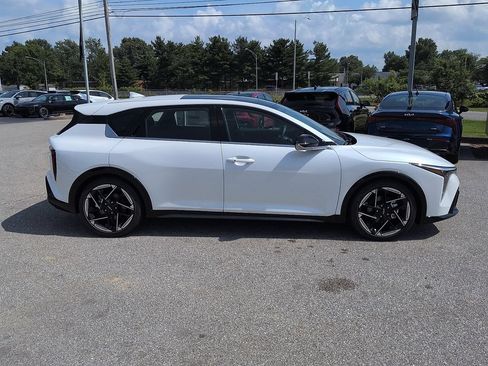 New 2026 Kia K4 GT-Line w/ GT-Line Premium Package FWD image 2