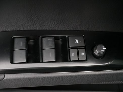 Used 2026 Toyota Camry LE image 19