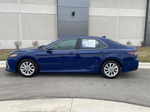 Used 2024 Toyota Camry LE image 4