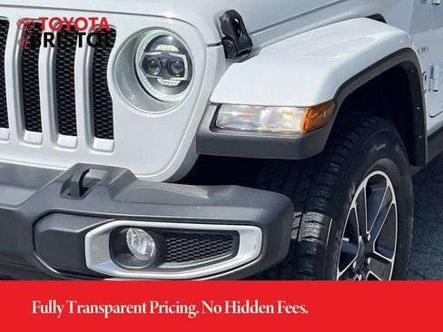 Used 2023 Jeep Wrangler Unlimited Sahara w/ Cold Weather Group AWD/4WD image 10