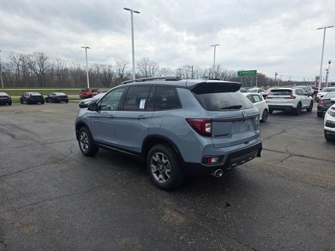 Used 2023 Honda Passport TrailSport image 5