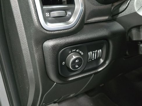 Used 2024 RAM 2500 Laramie image 10