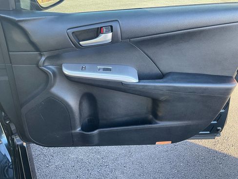 Used 2012 Toyota Camry SE image 25