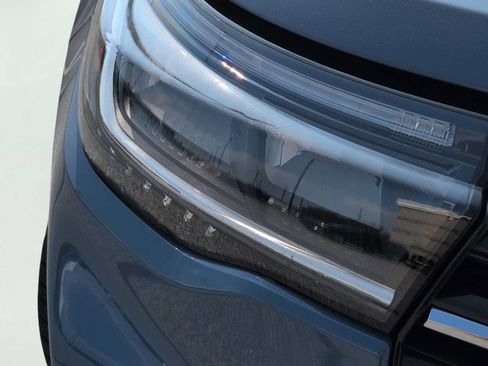 New 2026 Ford Explorer Active RWD image 3