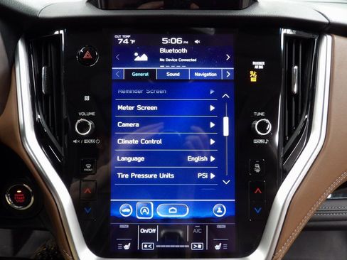 Used 2022 Subaru Outback Touring XT w/ Popular Package #2 image 24