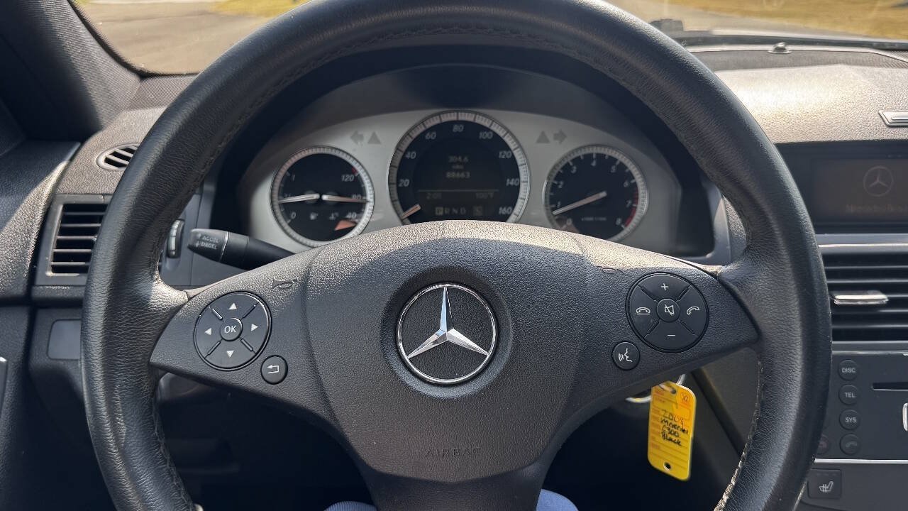 Used 2008 Mercedes-Benz C 300 Sedan image 17