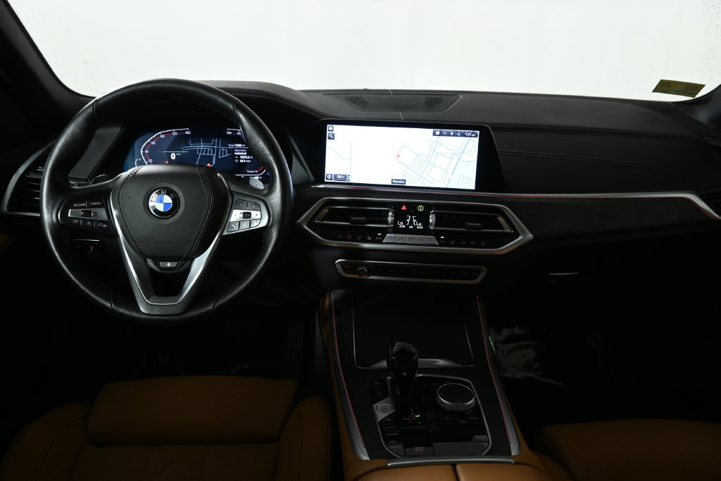 Used 2023 BMW X5 xDrive40i w/ Parking Assistance Package AWD/4WD image 17