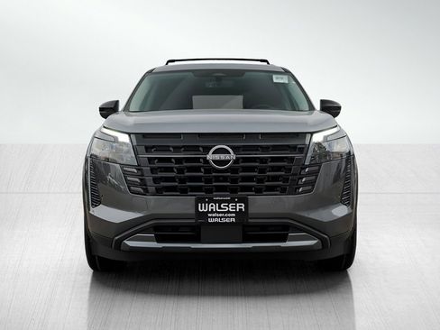 New 2026 Nissan Pathfinder SL w/ SL Premium Package AWD/4WD image 2