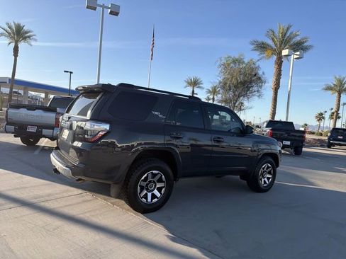 Certified 2024 Toyota 4Runner TRD Off-Road Premium w/ Moonroof Package AWD/4WD image 4