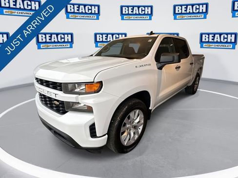 Used 2022 Chevrolet Silverado 1500 Custom image 1