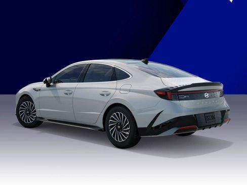 New 2026 Hyundai Sonata Limited FWD image 5