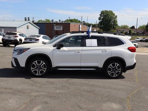 Certified 2025 Subaru Ascent Limited w/ Popular Package #1 AWD/4WD image 5