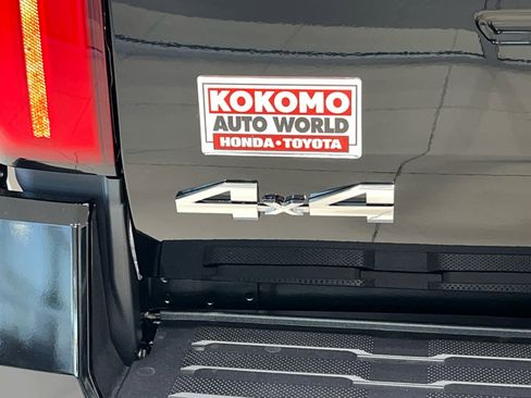 New 2026 Toyota Tacoma SR5 AWD/4WD image 9