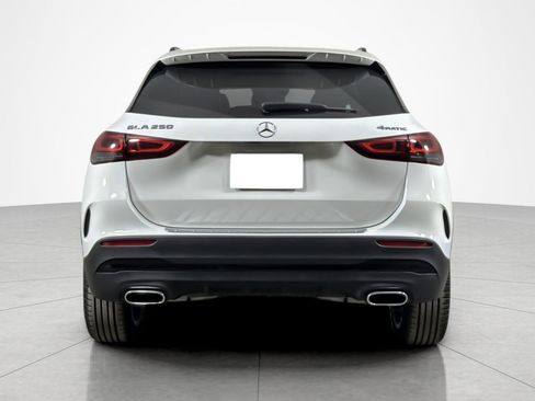 Used 2023 Mercedes-Benz GLA 250 4MATIC image 4