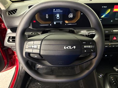 New 2026 Kia K4 FWD image 19