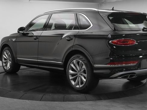 New 2024 Bentley Bentayga Extended Wheelbase image 3