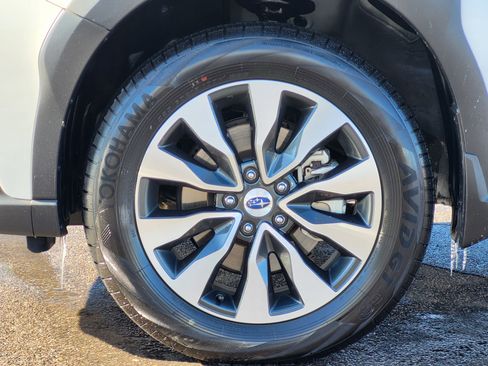 Certified 2025 Subaru Outback Limited image 10