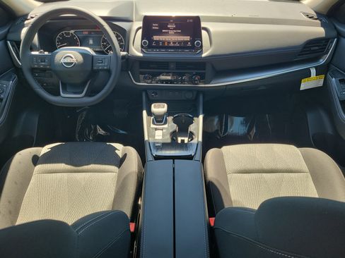New 2026 Nissan Rogue SV FWD image 17