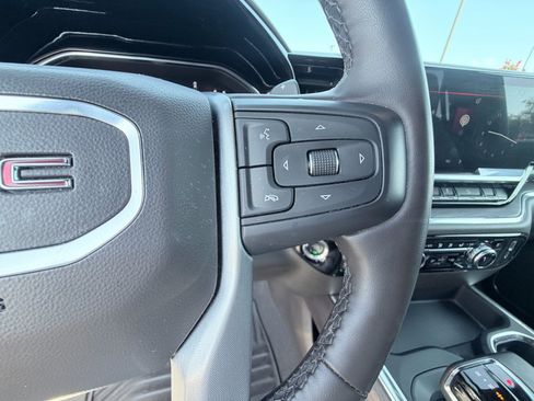 Used 2024 GMC Sierra 1500 SLT w/ SLT Convenience Package AWD/4WD image 14