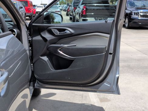 Used 2024 Chevrolet Trax ACTIV FWD image 20