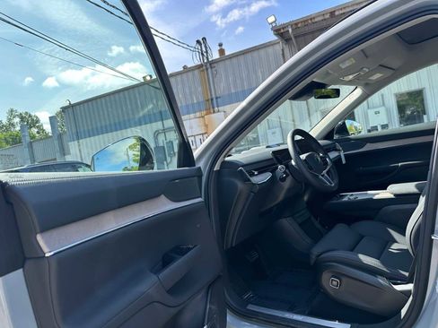 Used 2025 Volvo EX90 Plus w/ Protection Package Premier AWD/4WD image 21