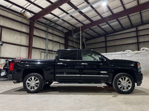Used 2018 Chevrolet Silverado 1500 High Country image 4