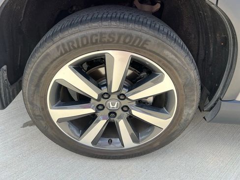 Used 2023 Honda Pilot Touring image 24