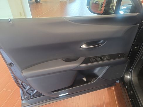 New 2026 Lexus UX 300h AWD image 7