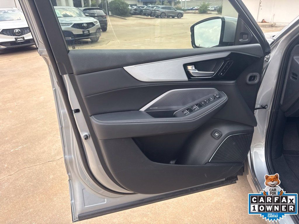 Used 2026 Acura MDX w/ Technology Package FWD image 10