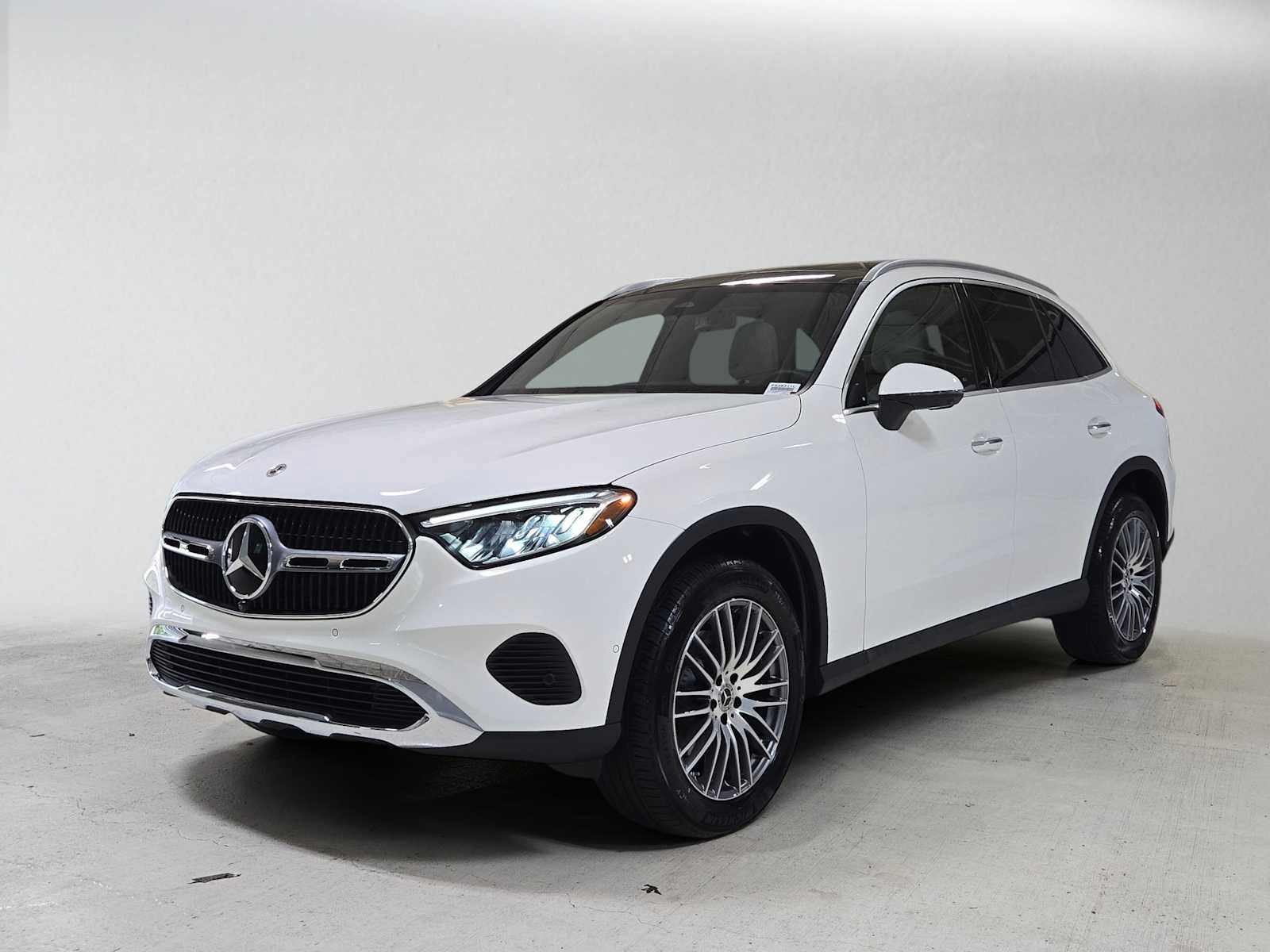 Certified 2026 Mercedes-Benz GLC 300 4MATIC image 11