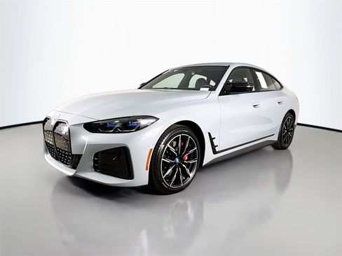 Certified 2023 BMW i4 M50 w/ Premium Package image 3