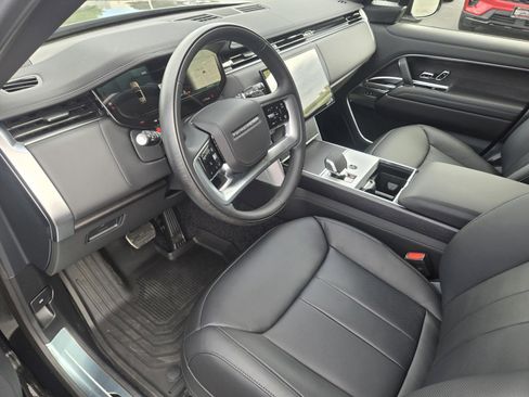 Used 2026 Land Rover Range Rover SE AWD/4WD image 10