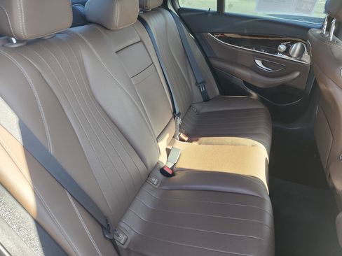 Used 2019 Mercedes-Benz E 300 image 21