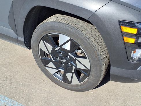 Used 2025 Hyundai Kona SEL AWD/4WD image 24
