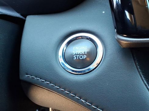 Used 2023 Toyota Highlander XLE image 15